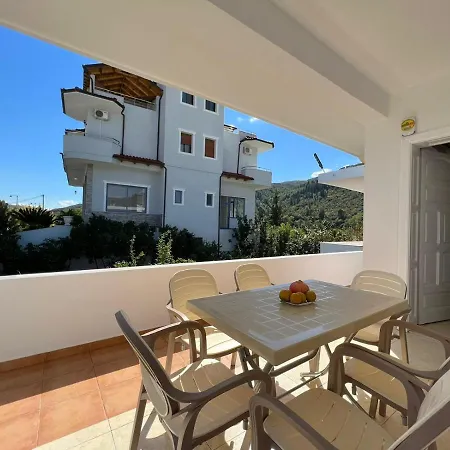 Mimani 2 Villa Berat