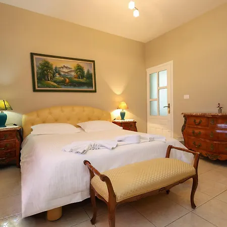 Mimani 2 Villa