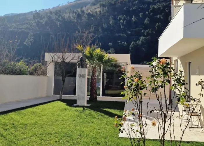 Mimani 2 Villa Berat